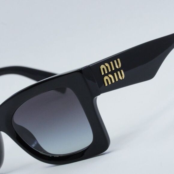 Miu Miu Black Gradient Cat-Eye Sunglasses main image 5